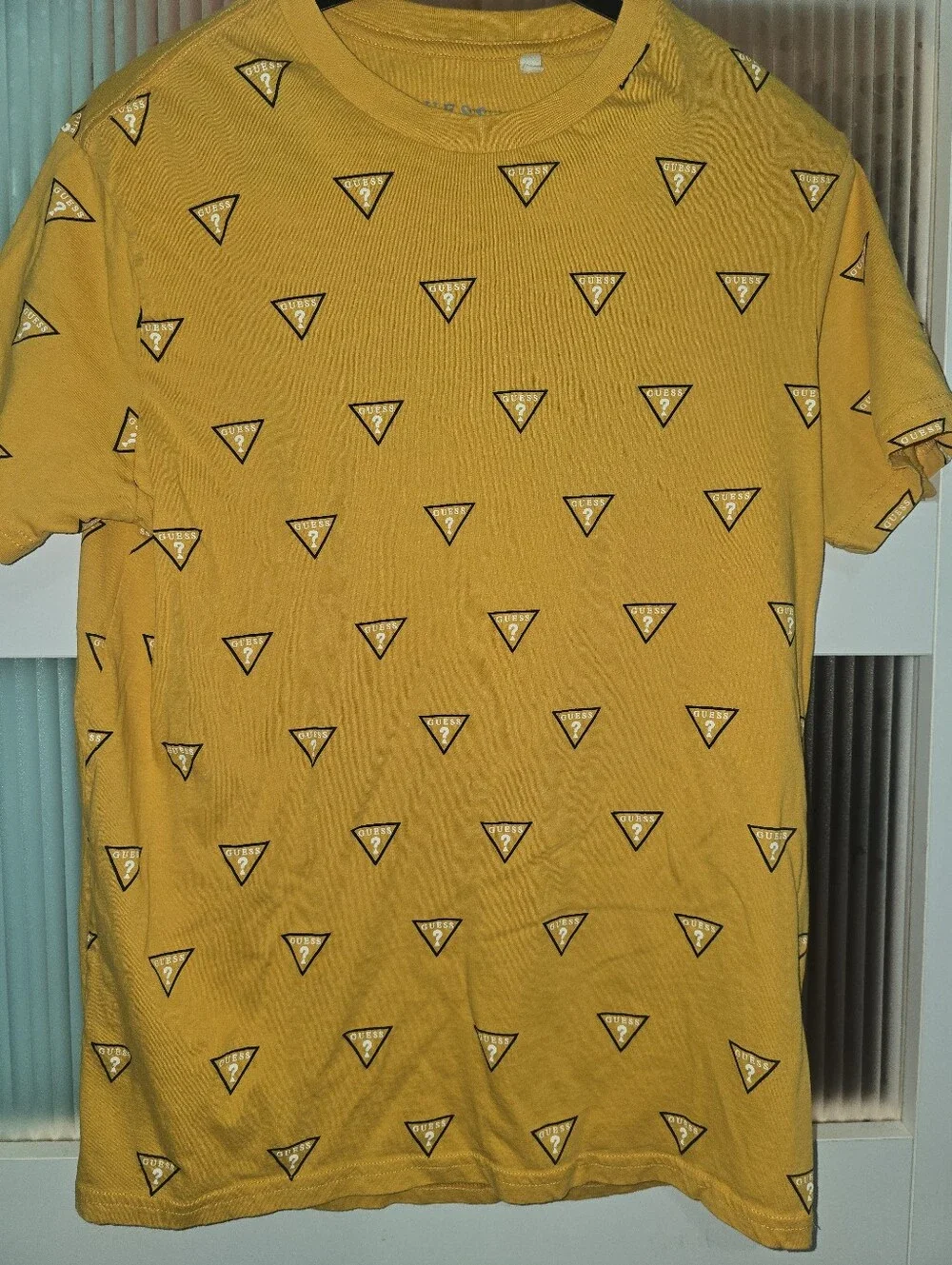Guess Yellow Graphic Triangle Logo T-Shirt - Picture 3 of 3